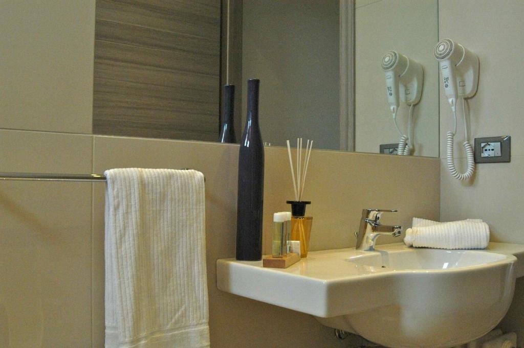 Bio Suites Pacinotti Bardolino Phòng bức ảnh